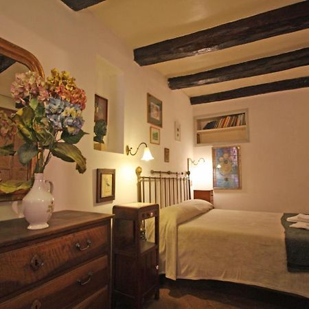 Terrace Apartment - Heart Of Trastevere Rome Bagian luar foto